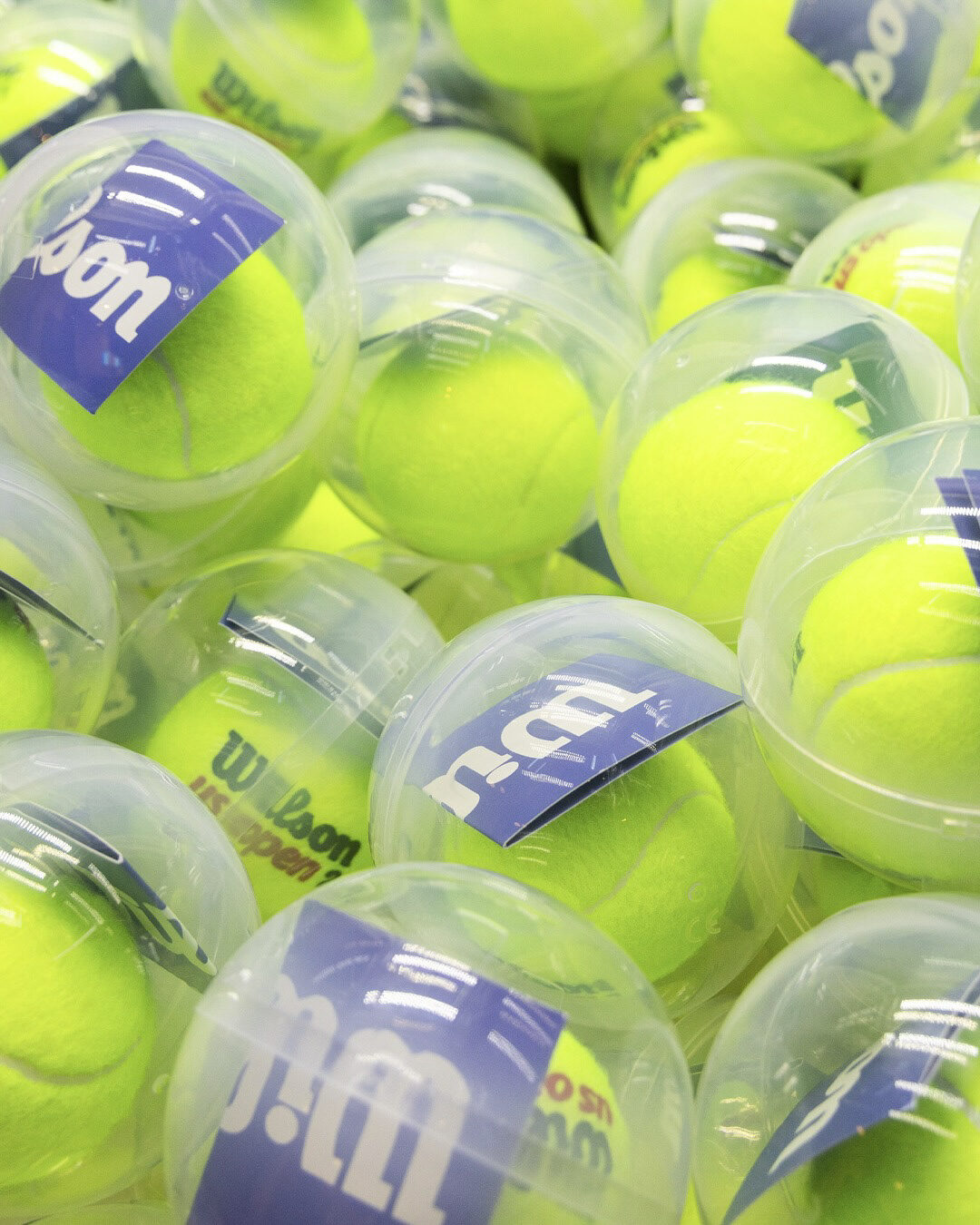 Custom Wilson Tennis Club tennis balls